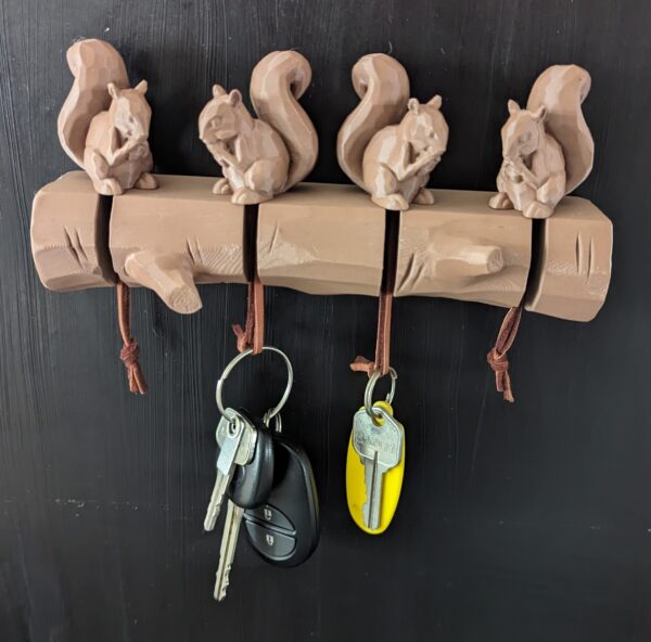 Scurry Family of Nuts - Key Holder
