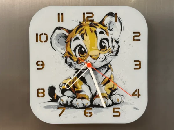 Wand-/Tischuhr Tiger-Baby