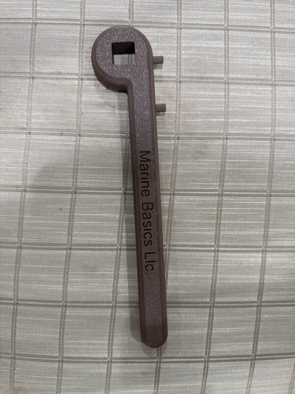 Boat floating drain plug wrench