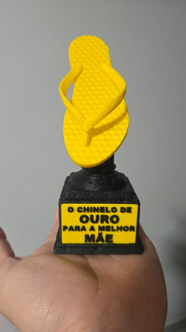 Chinelo de Ouro