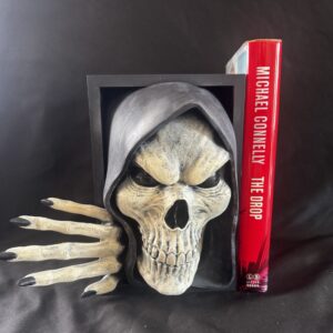 Bone Collector - Book Nook