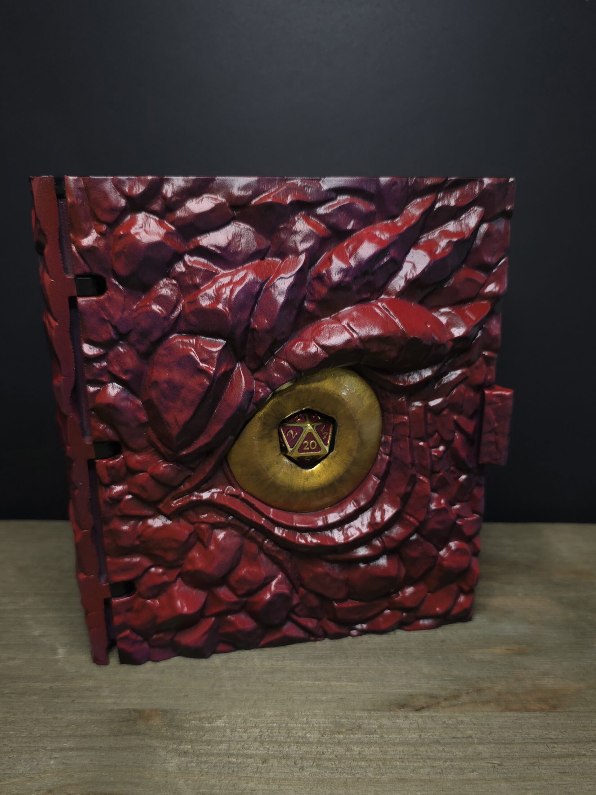 Eye Roll - Dice Box & Tray 22mmD20