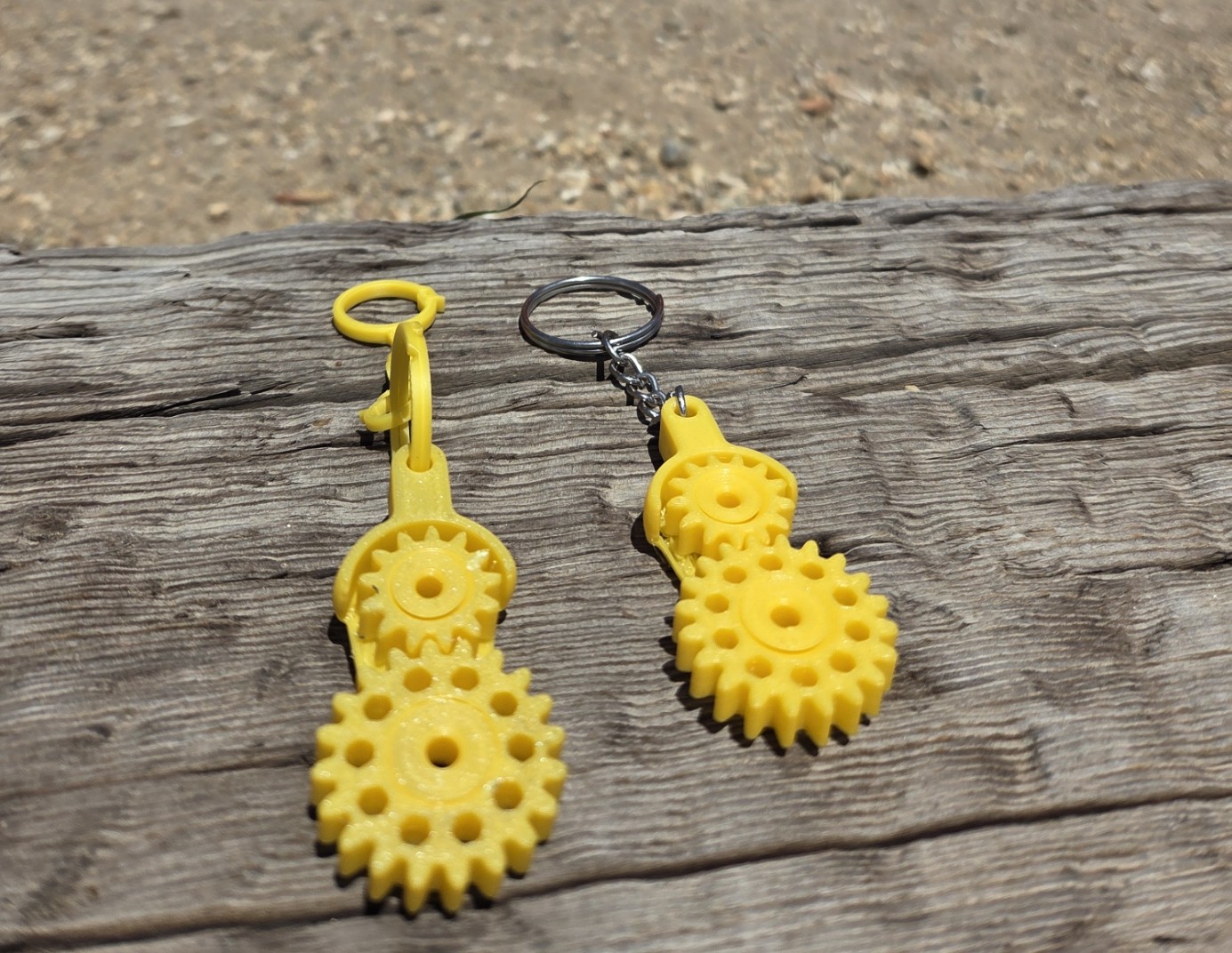 Gear Fidget Keychain - Image 4
